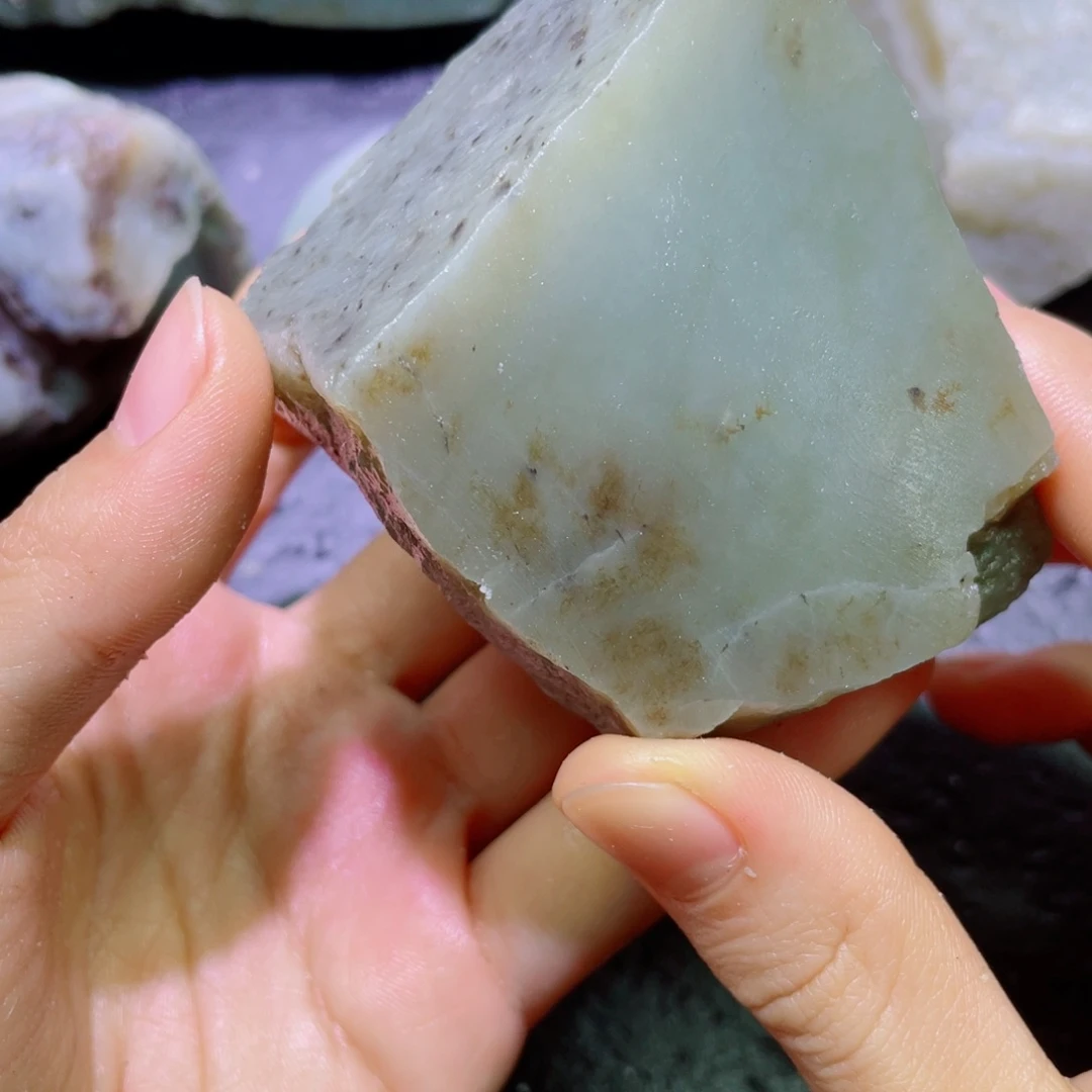 和田玉未镶嵌珠宝半成品