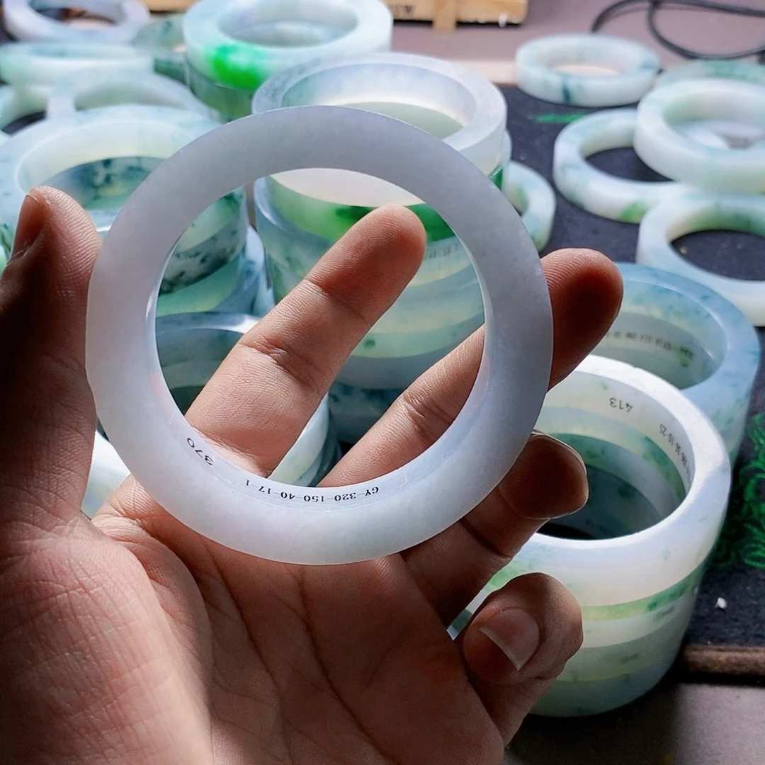 定制翡翠不退不换未镶嵌燕*