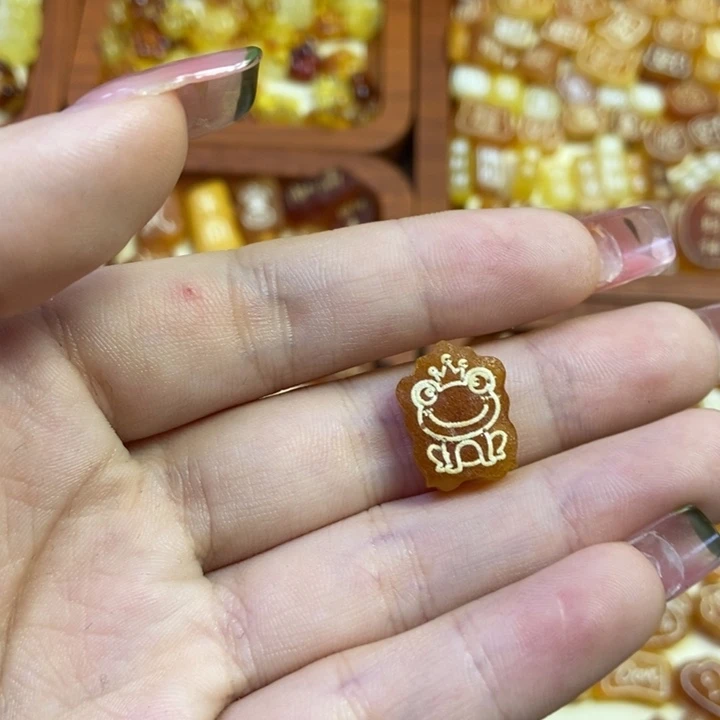 琥珀未镶嵌珠宝奇石原皮