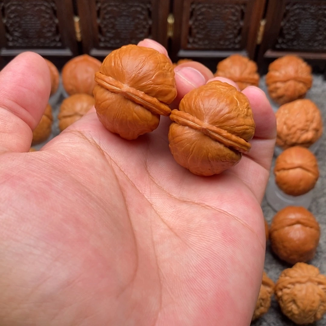 把件文玩核桃龙胆
