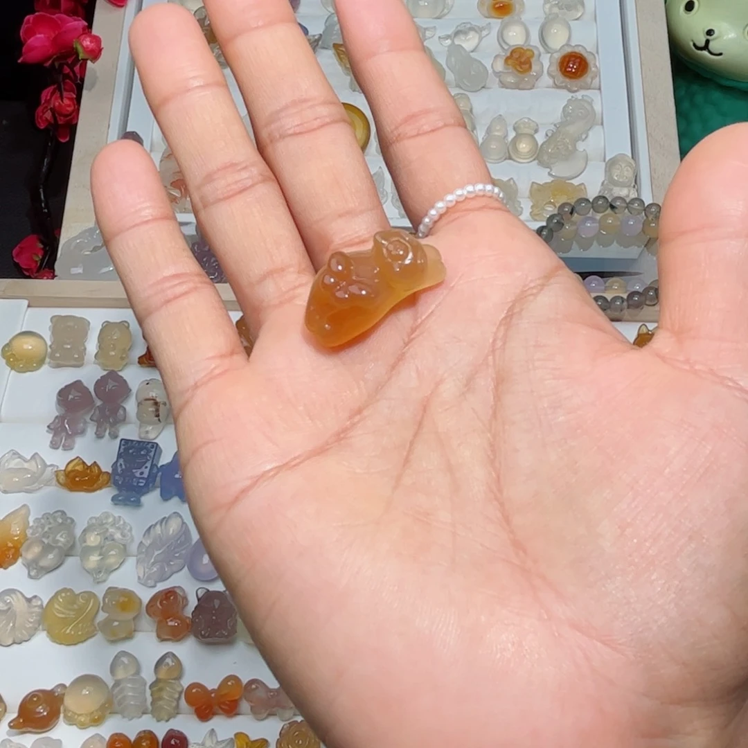 未镶嵌颈饰玛瑙/玉髓