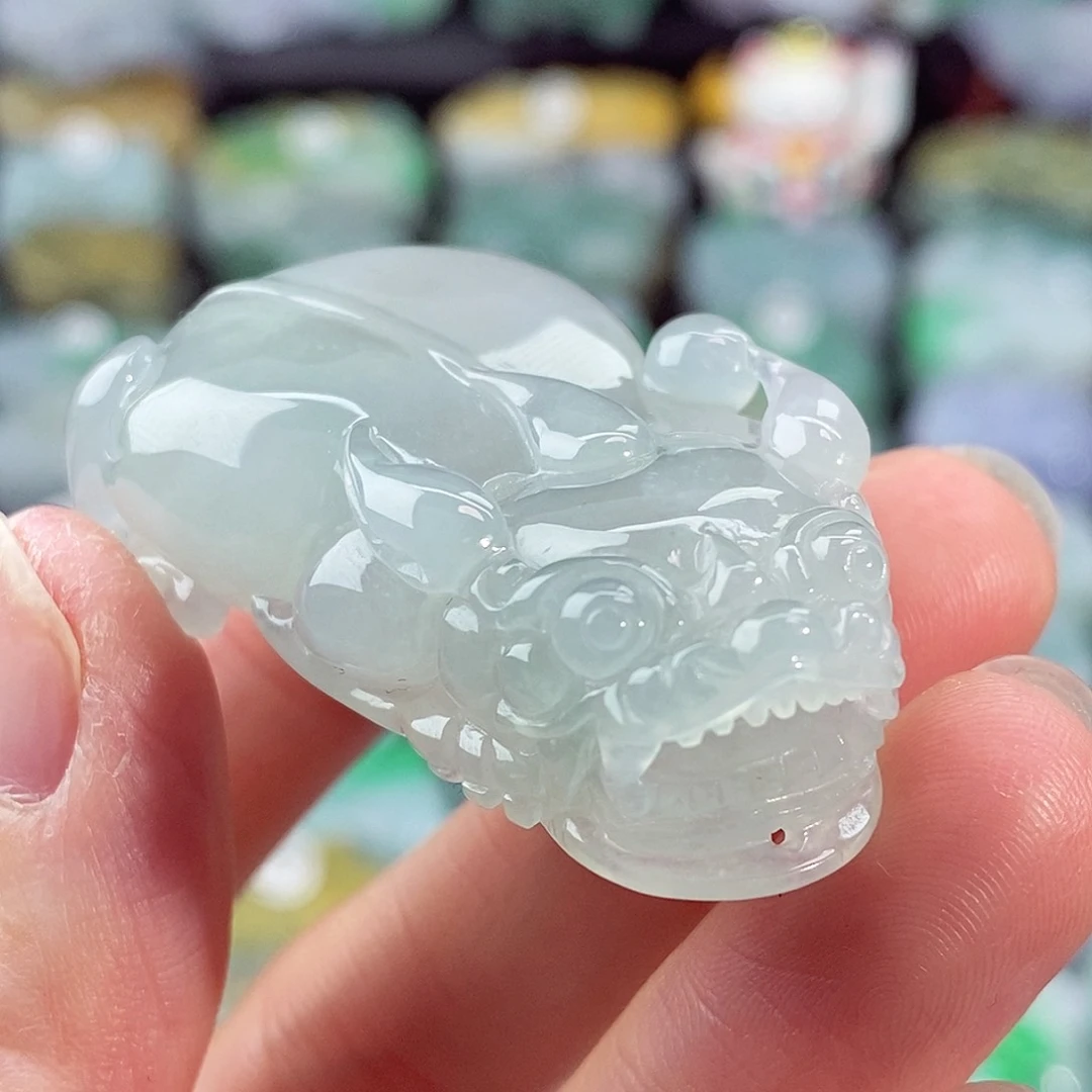 颈饰未镶嵌翡翠天然