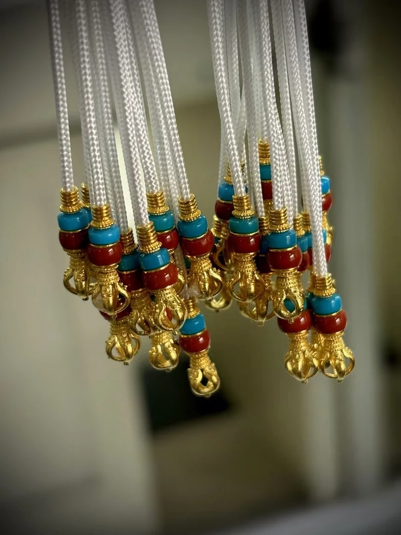 撞色叠金弟子珠高品质绿松石 尺寸：5.5×19mm，多样性发货一组