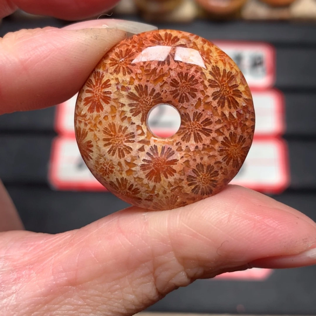 【闪购商品】硅化玉颈饰未镶嵌小**呀