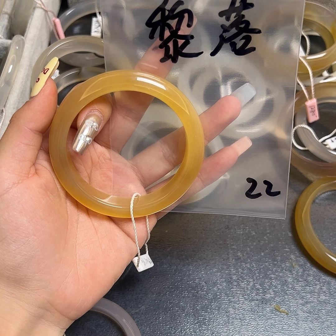 玛瑙/玉髓未镶嵌手镯