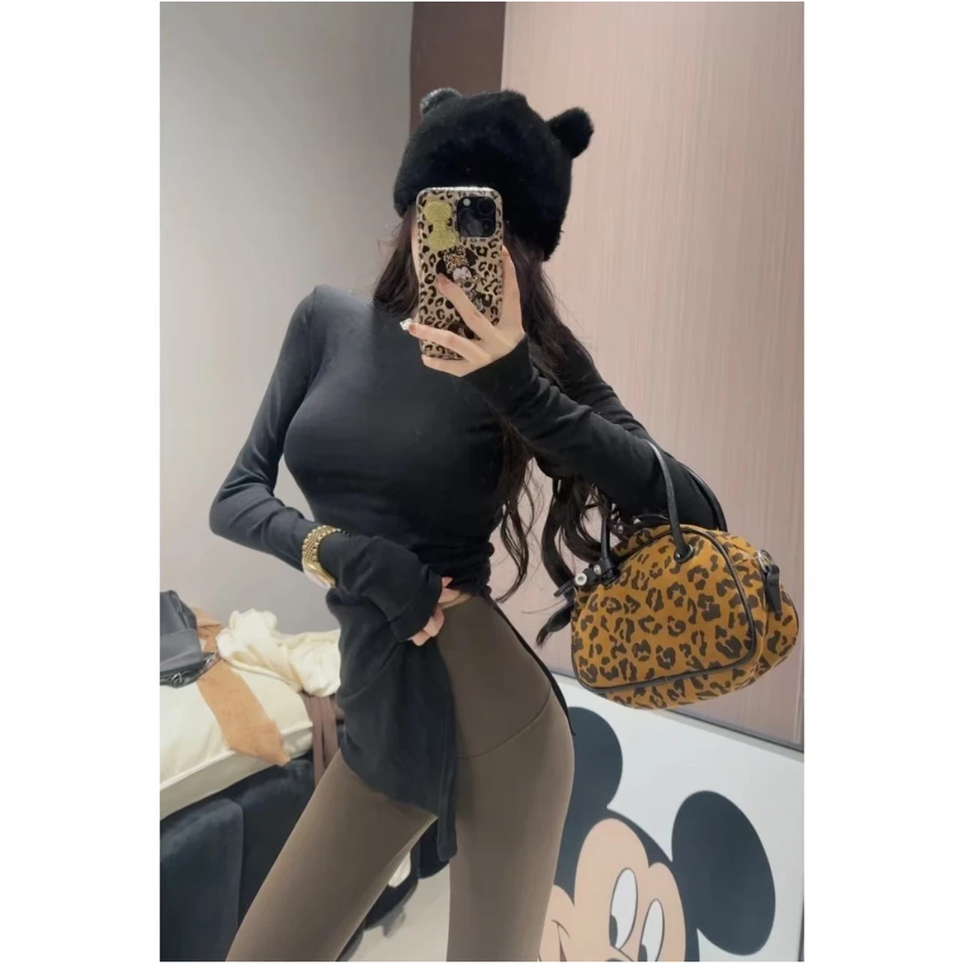 秋冬新款加绒半高领遮臀气质上衣打底不规则开叉修身显瘦打底衫女