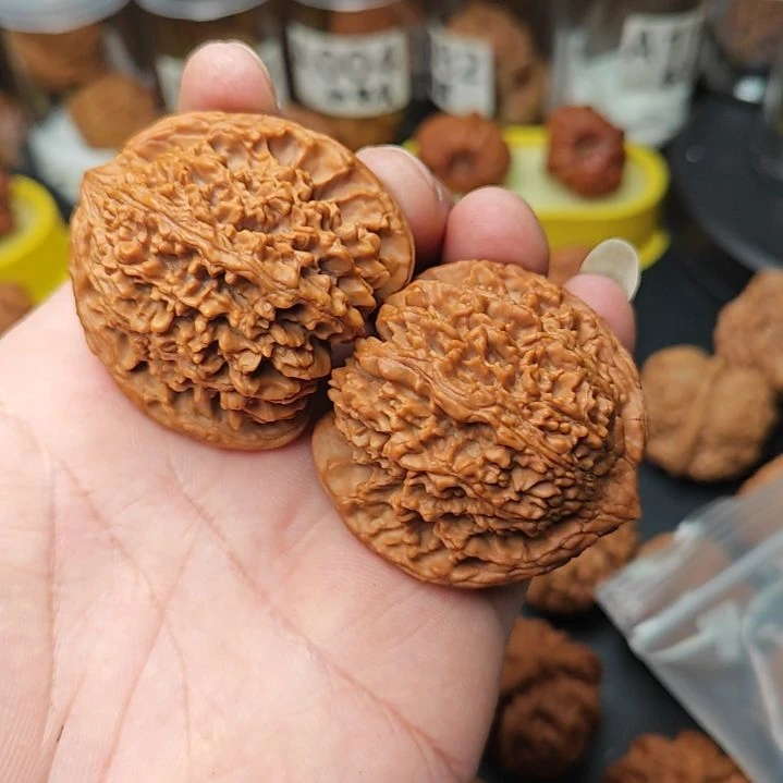 桃核把件“*”全品满天星46