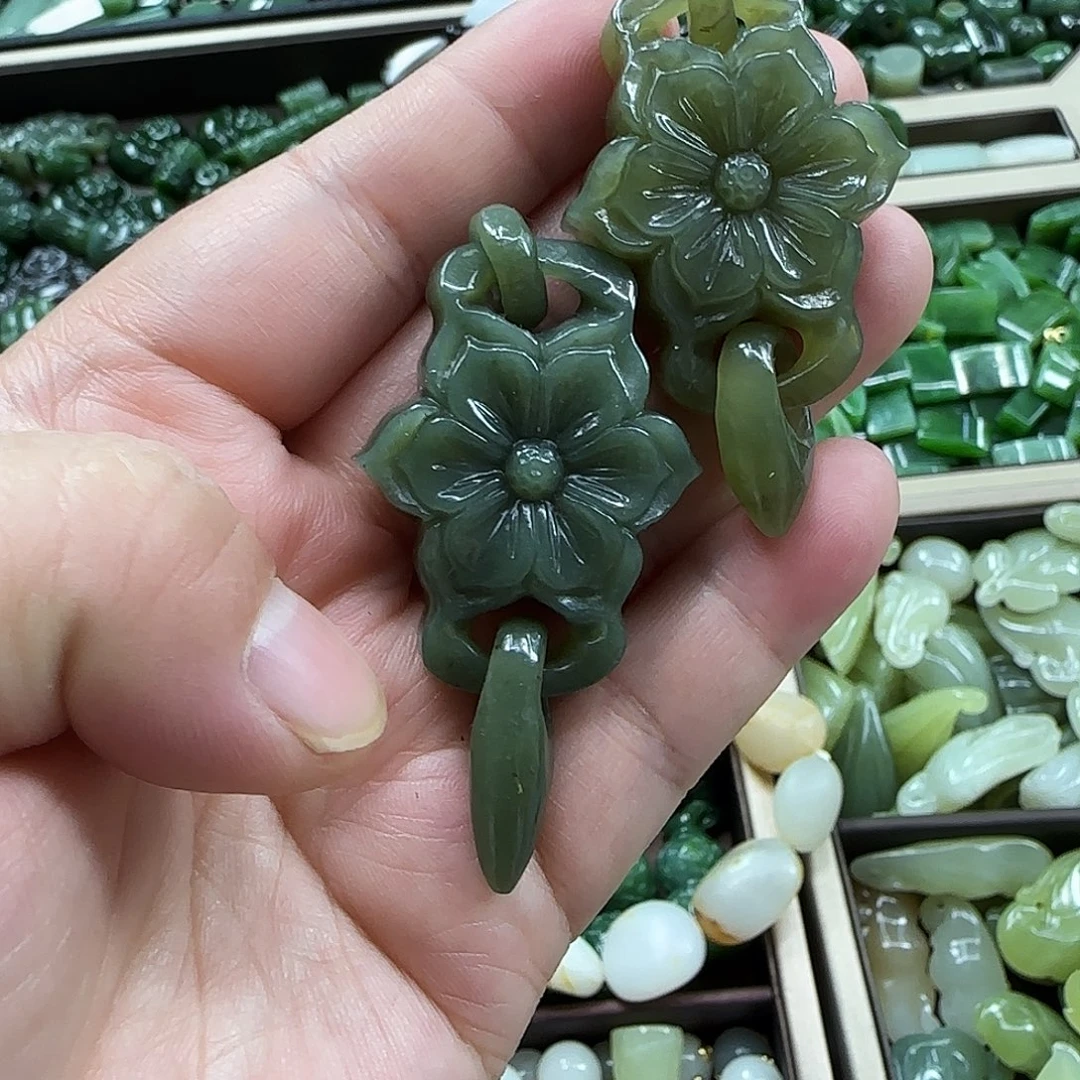 和田玉未镶嵌珠宝奇石