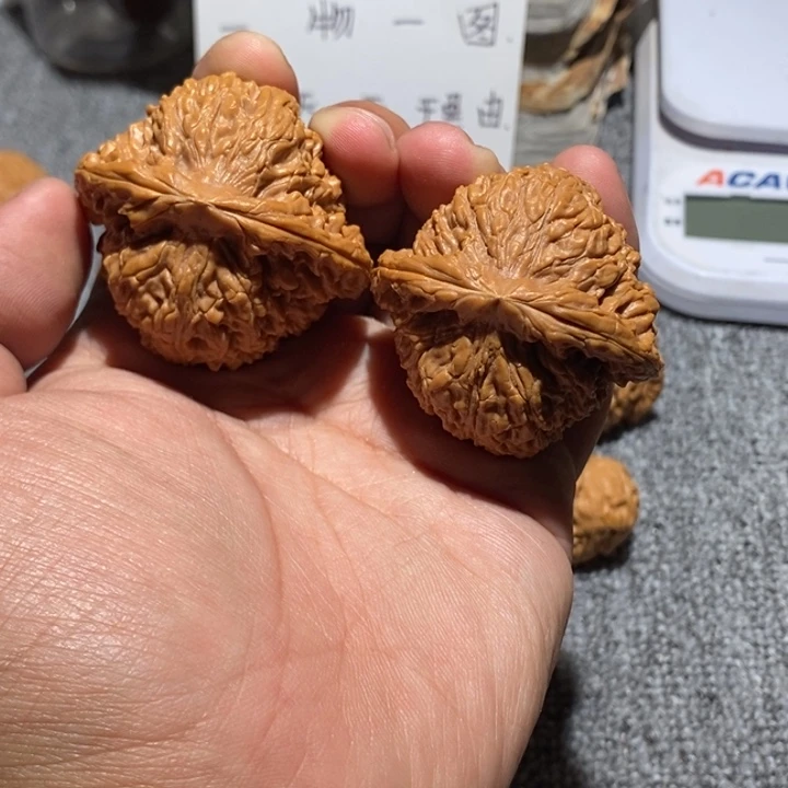 文玩核桃把件L***M南疆