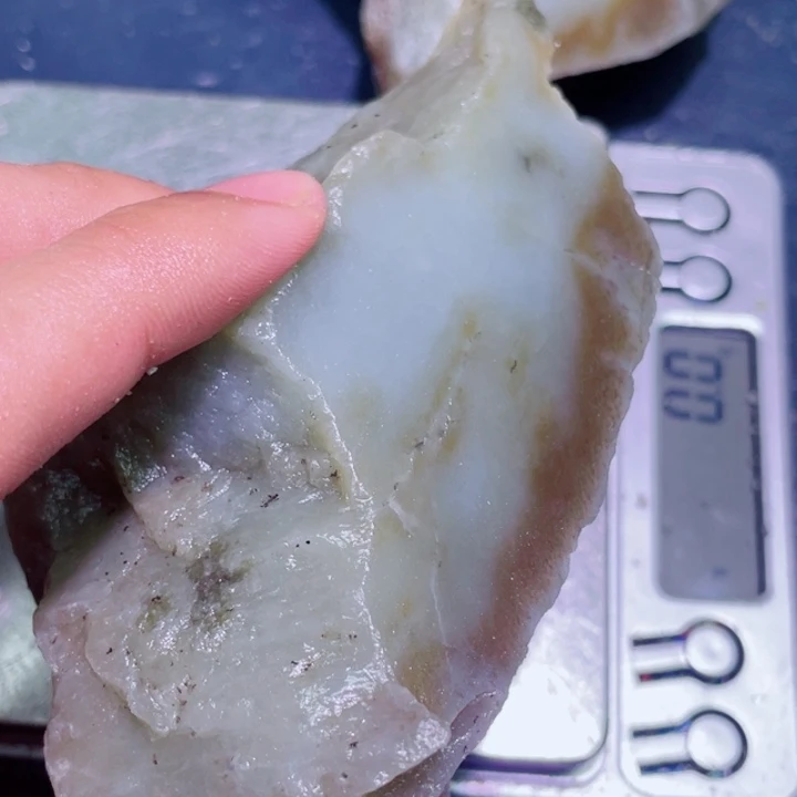 和田玉（糖玉）未镶嵌珠宝半成品