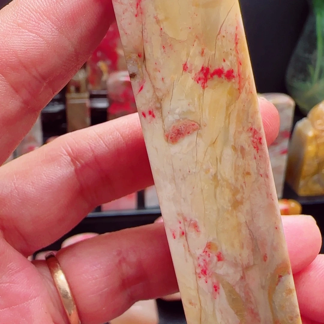 昌化石昌化田黄鸡血