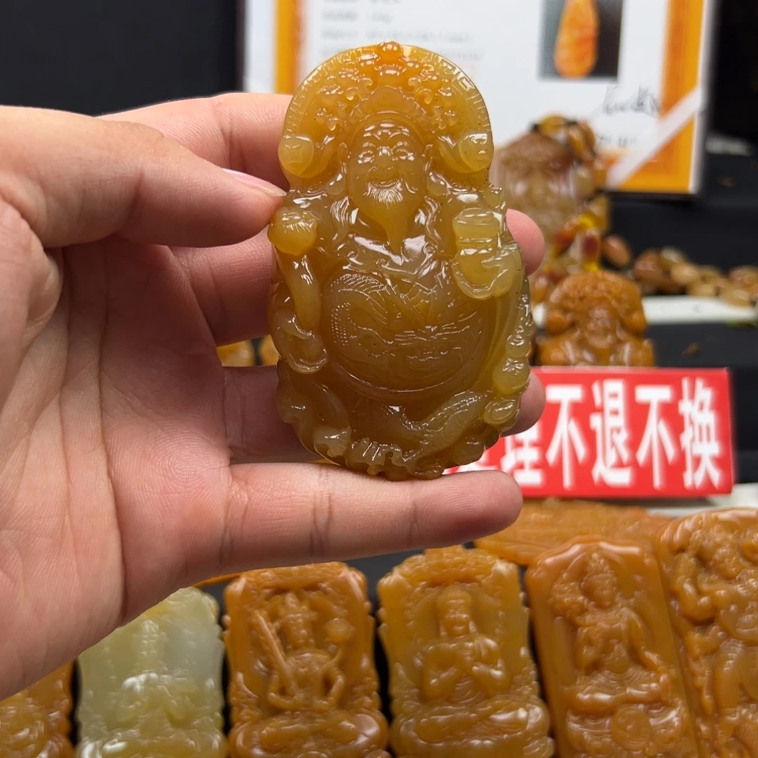 用***W未镶嵌石英质玉（黄龙玉）黄龙玉