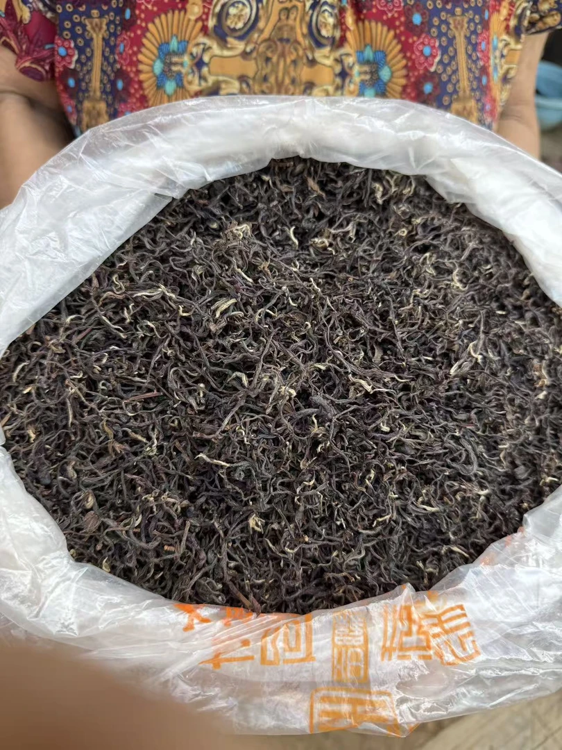 湖南农家特产人工挑选茶叶嫩茶新茶
