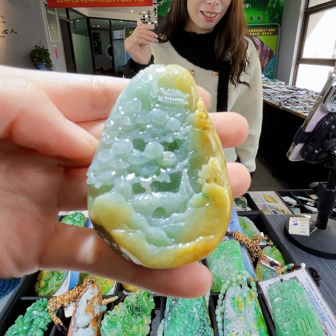 颈饰未镶嵌翡翠翡翠