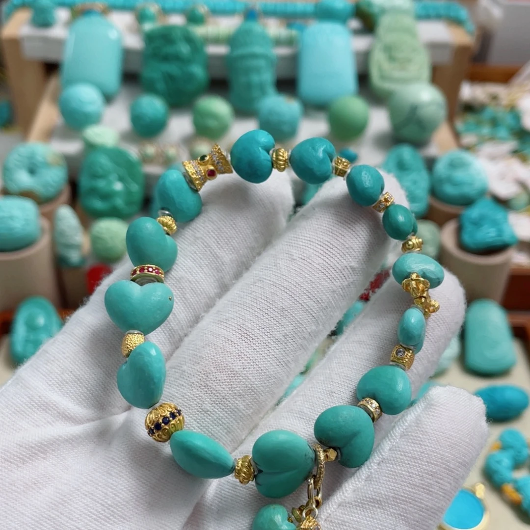 绿松石未镶嵌珠宝奇石