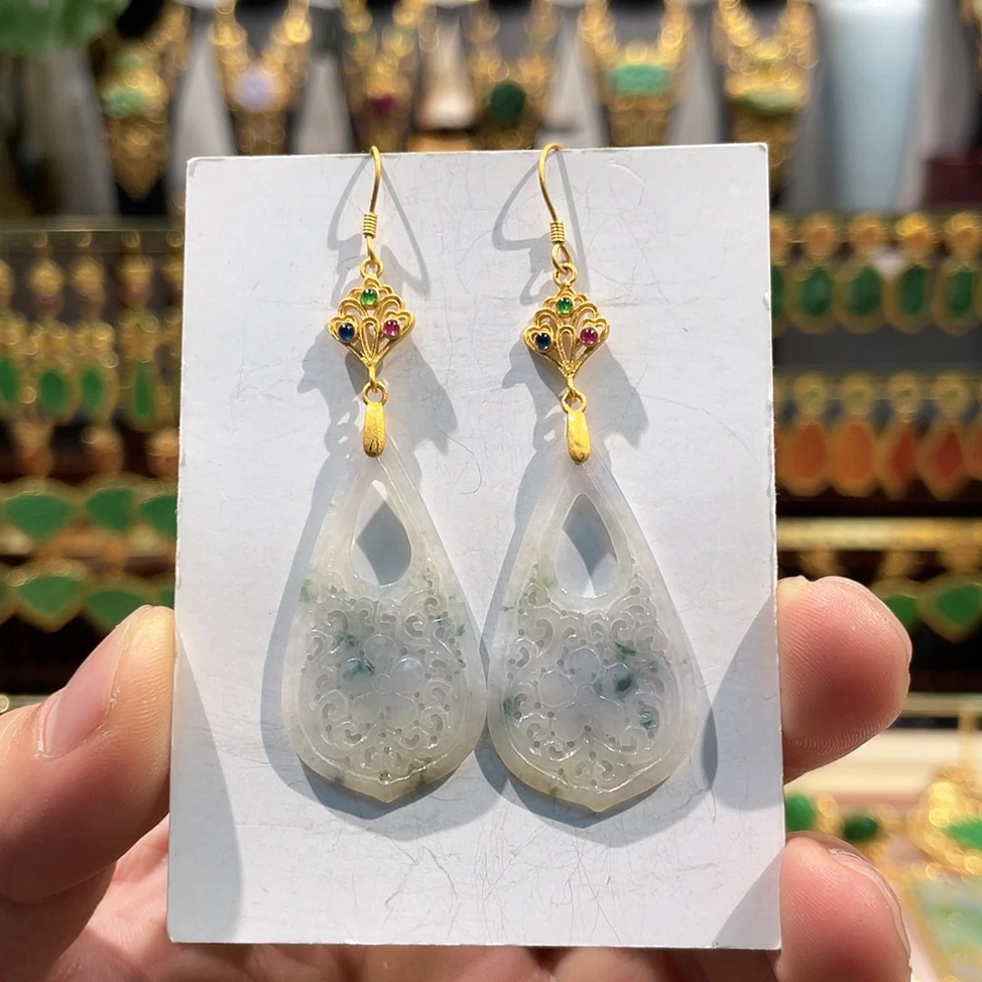 翡翠未镶嵌颈饰耳坠