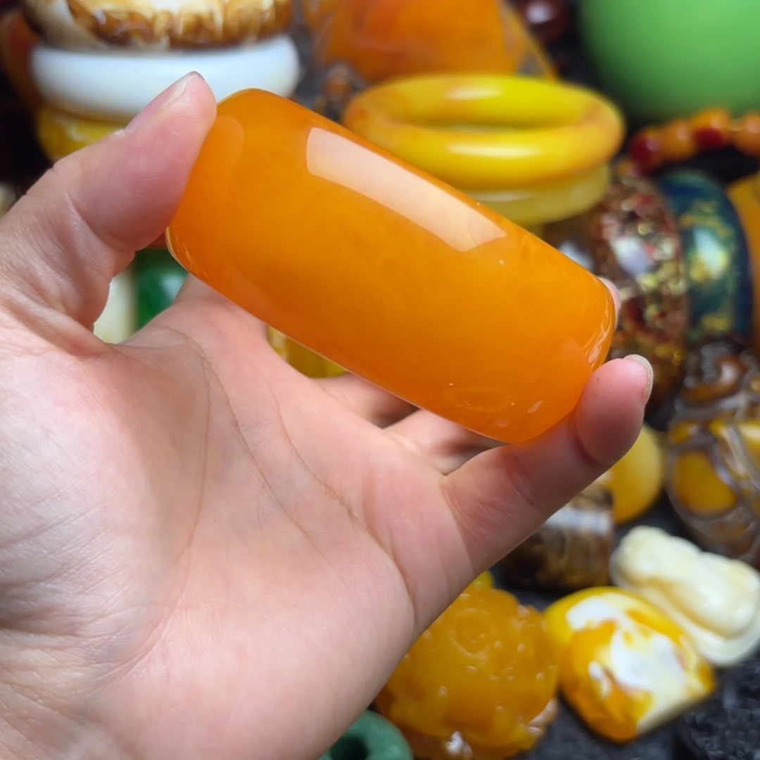 未镶嵌琥珀手串蜜蜡