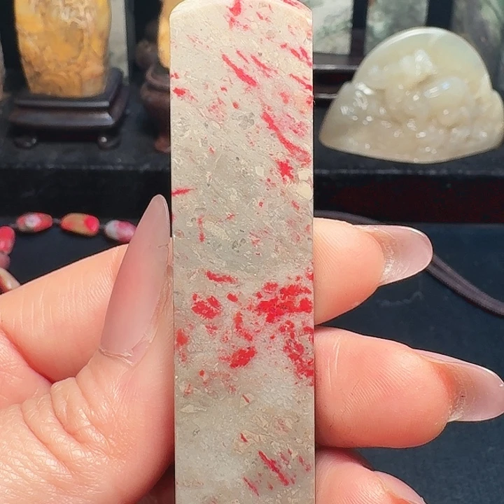 昌化石昌化鸡血石