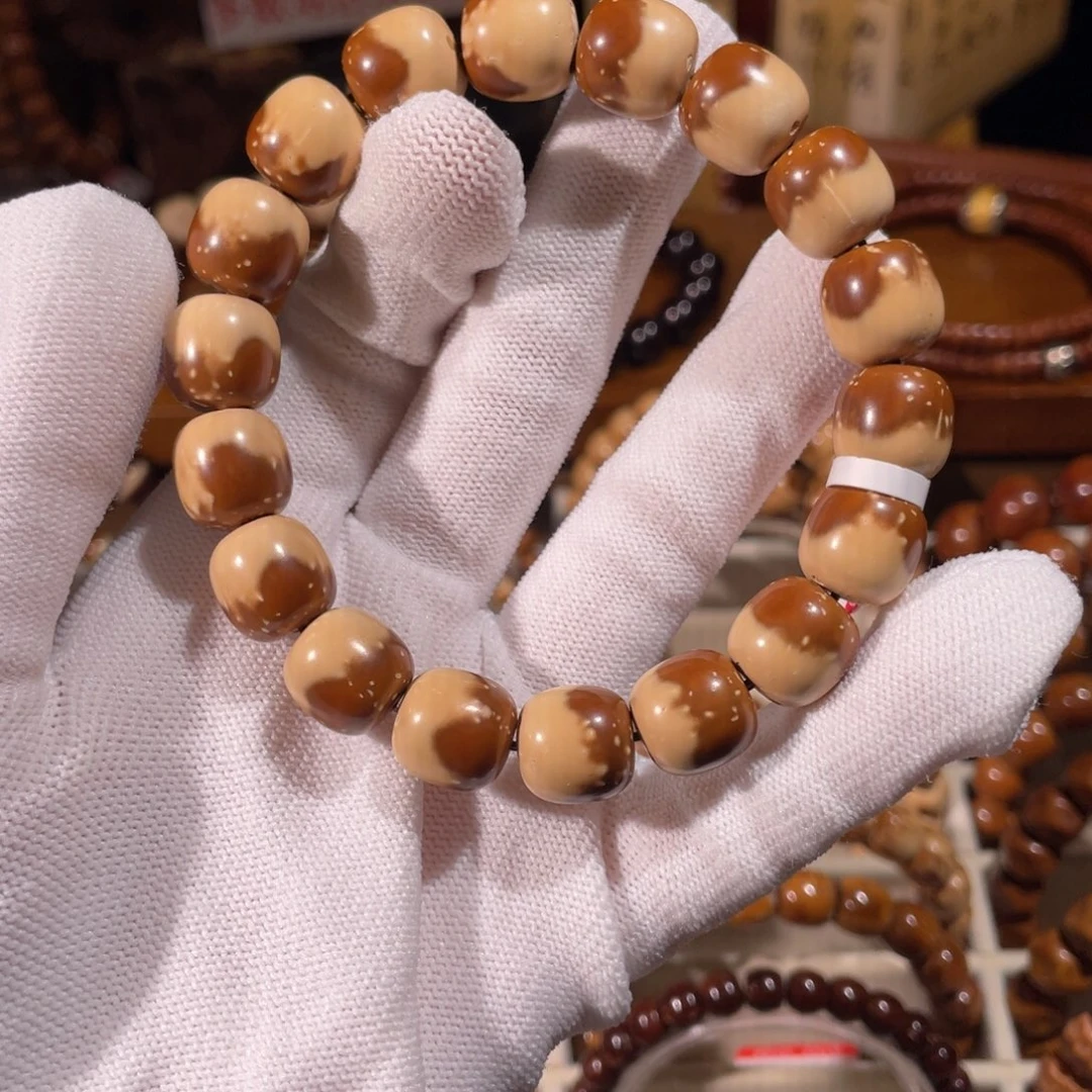 玉***）紫金鼠吊坠半山半水半实心