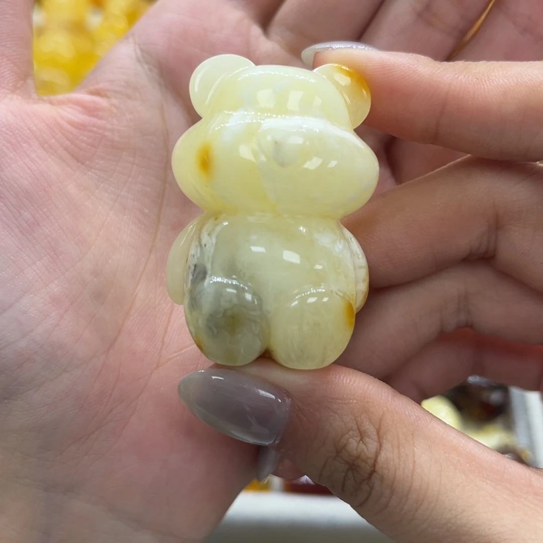 琥珀颈饰未镶嵌天然琥珀白蜡熊微瑕35克价