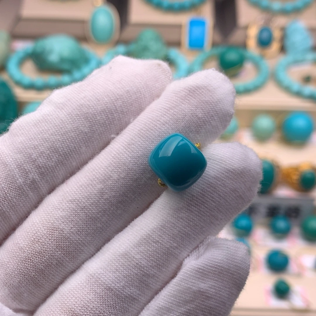 绿松石未镶嵌珠宝奇石11.3