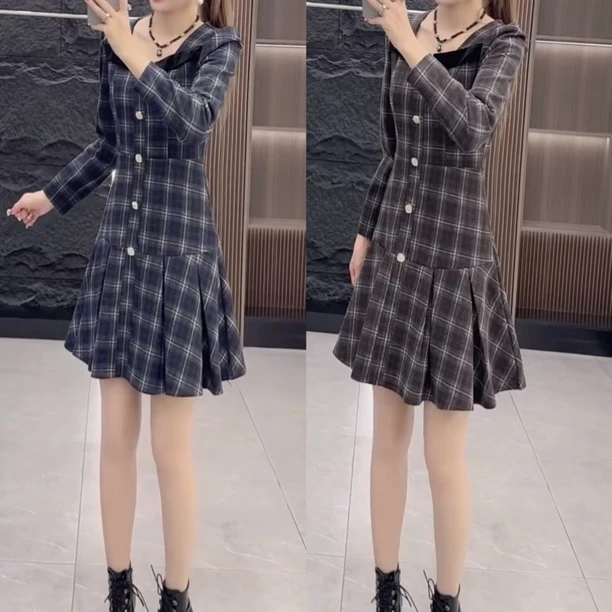 时尚气质连衣裙秋冬新款减龄洋气单排扣格子收腰连衣裙25132