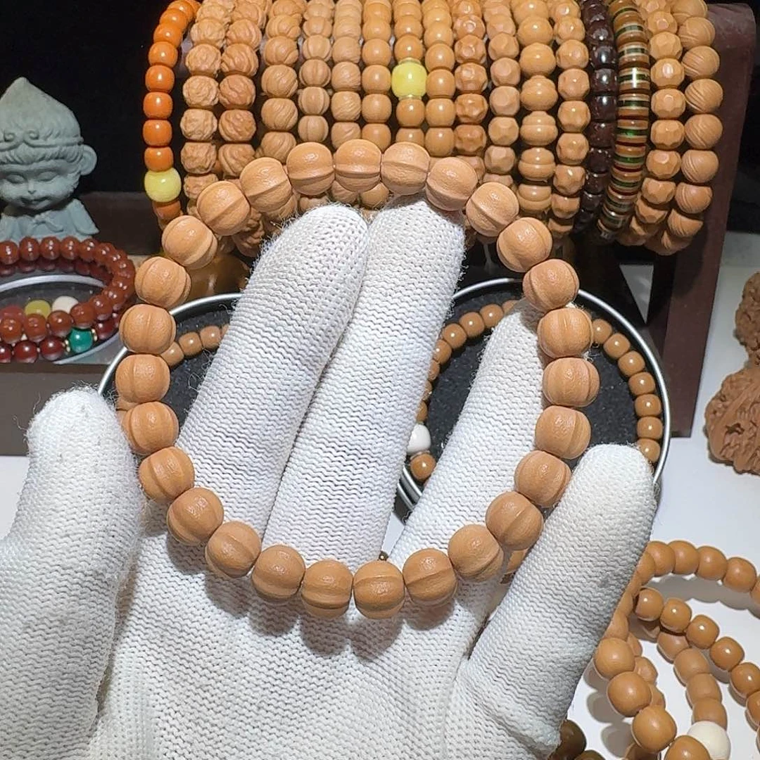 尚***远吊坠猴头核桃鲨鱼