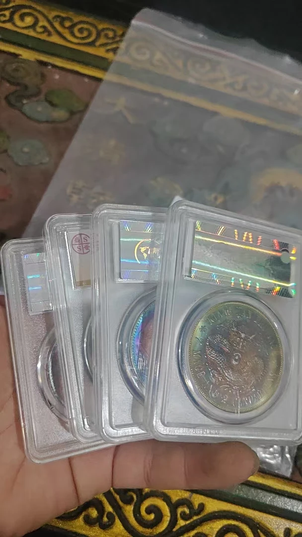 创意饰品创意礼品圆形饰品方盒一个074