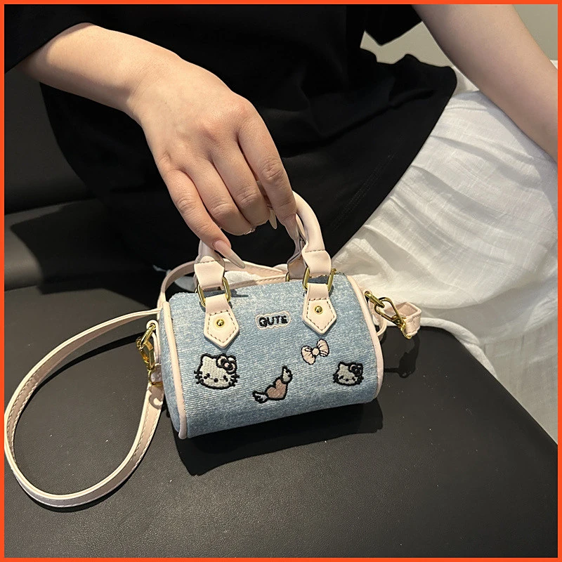 手提韩版小公主斜挎包枕头包精致猫咪可爱刺绣女童圆筒包洋气时尚