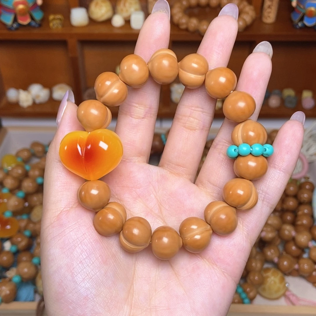 猴头核桃吊坠胖心柯基肥臀