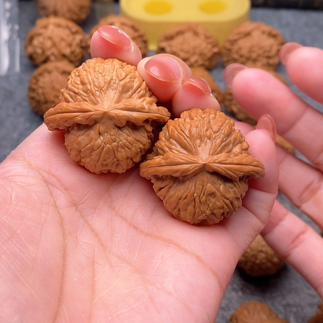 文玩核桃把件K****3精品白狮子38+全品