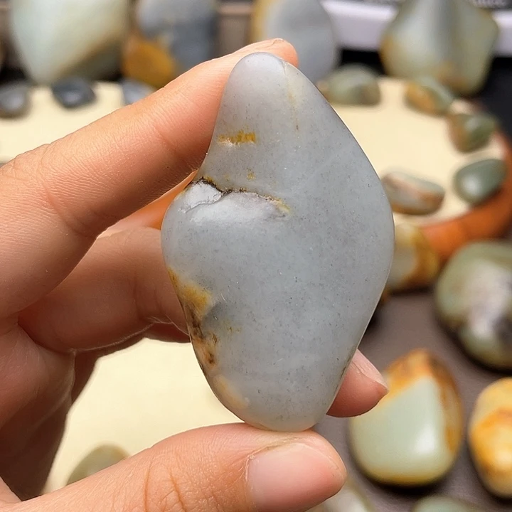 和田玉未镶嵌颈饰19