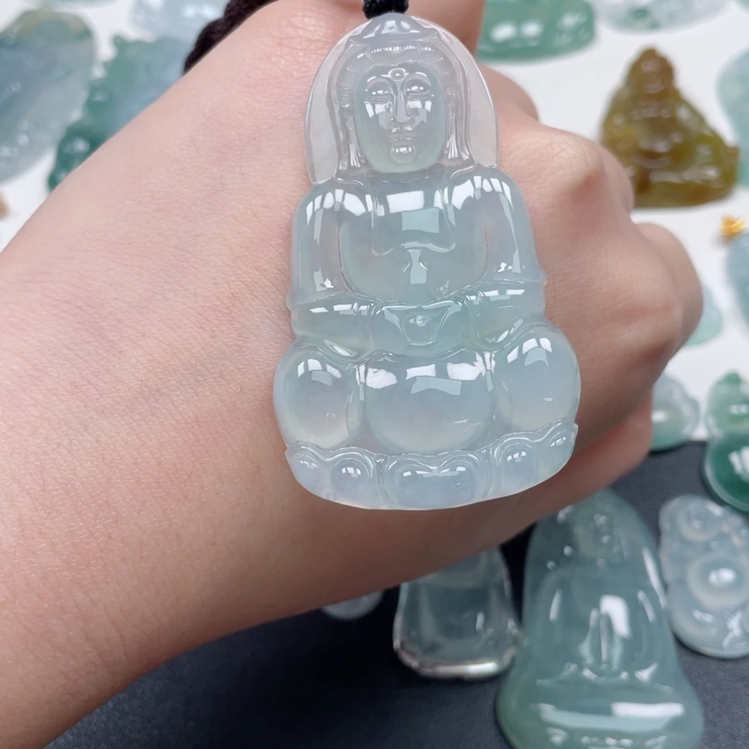 翡翠未镶嵌颈饰派**神观音