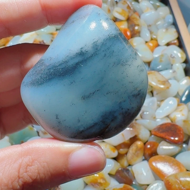 和田玉（糖玉）未镶嵌颈饰70克