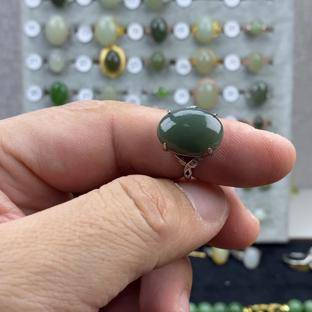 不****和田玉（青玉）未镶嵌戒指
