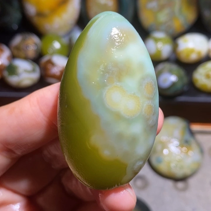 未镶嵌玛瑙/玉髓珠宝半成品81