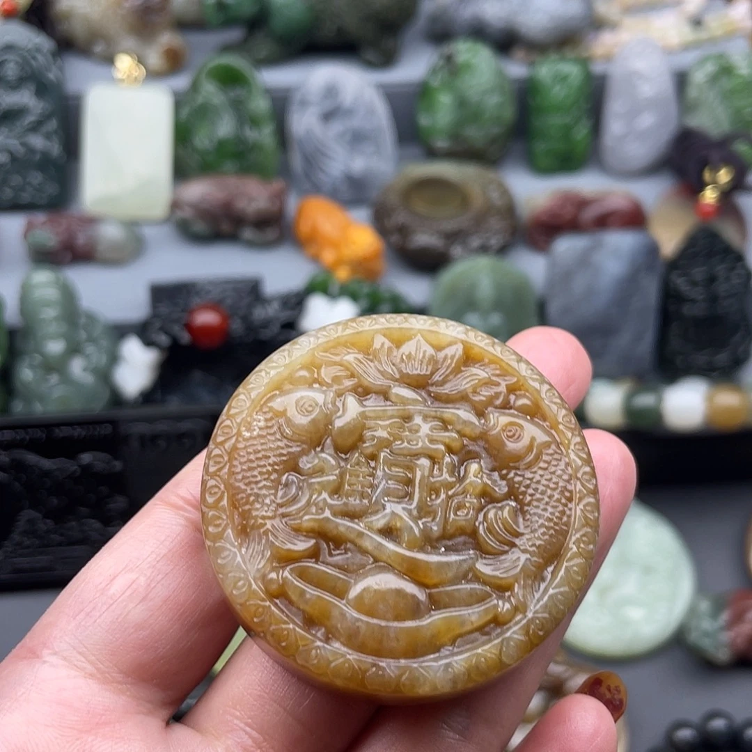 开***1和田玉未镶嵌颈饰