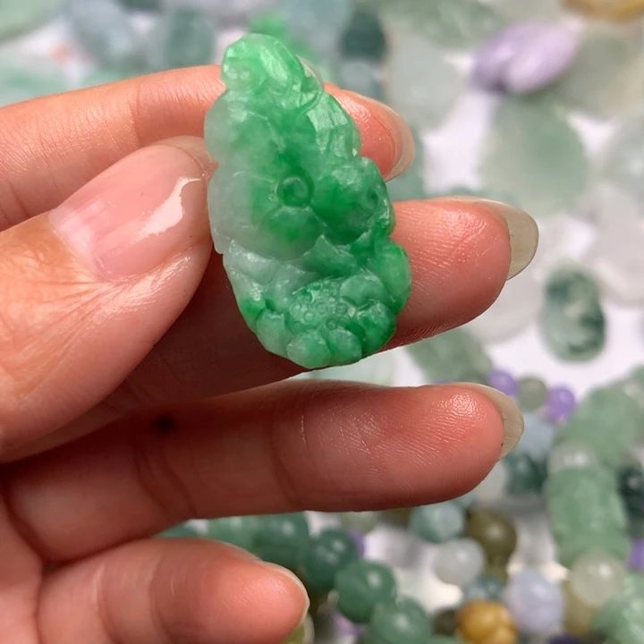 定制翡翠未镶嵌翡翠