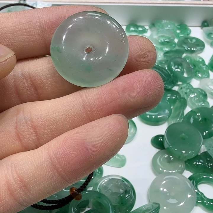 石英质玉颈饰合金R***阿