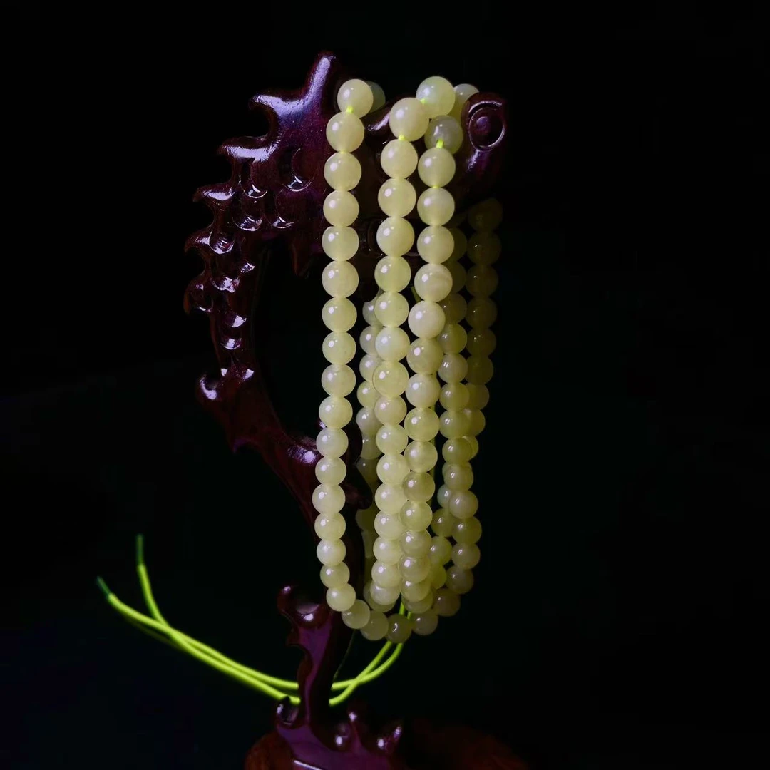 lot3603和田玉项链黄口6mm*108颗/34.4g/北京世纪