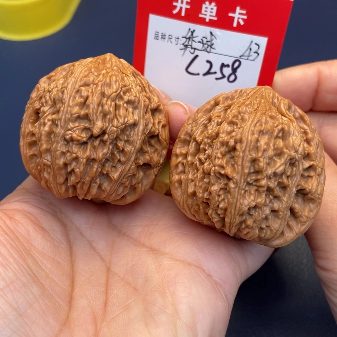 文玩核桃吊坠文玩核桃