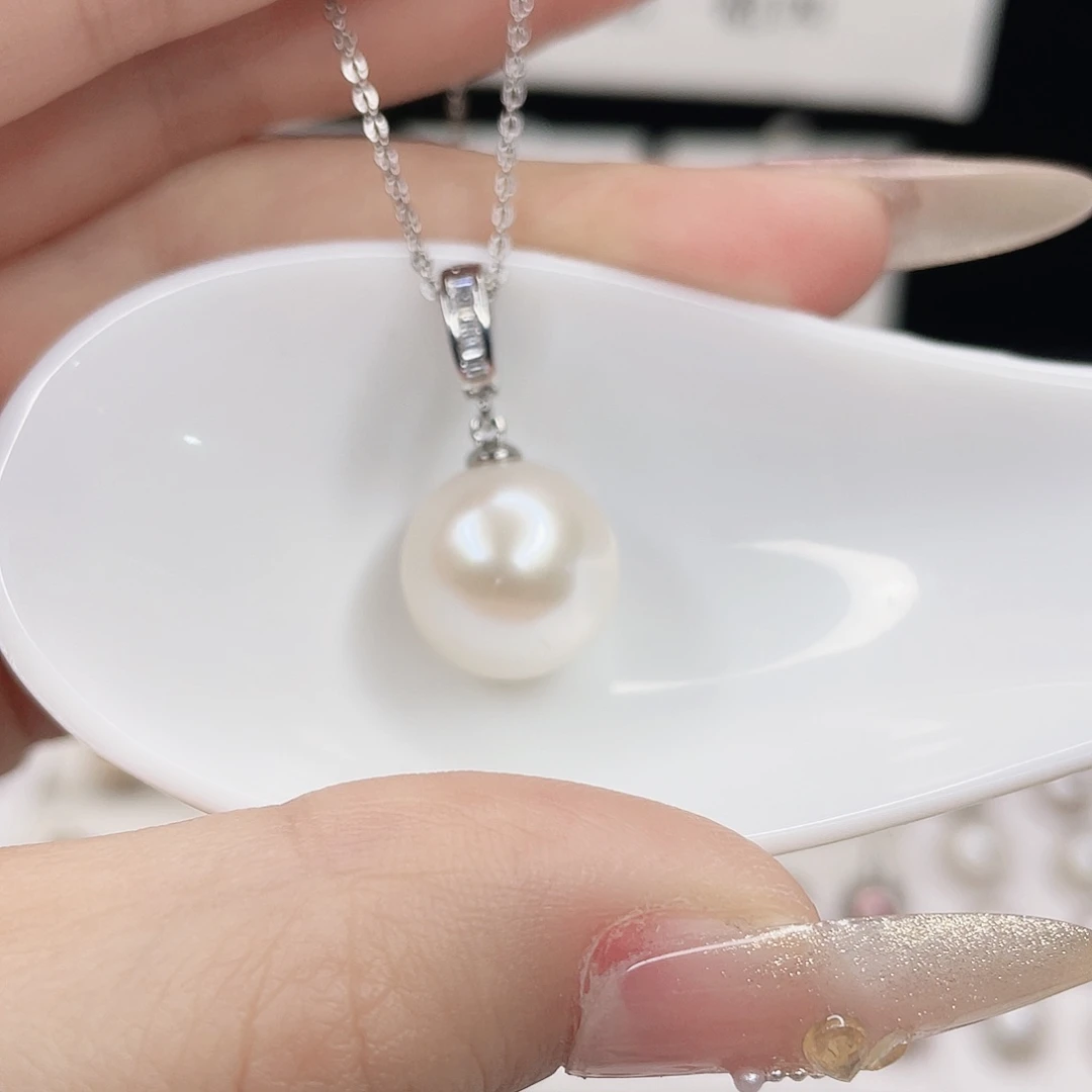 淡水珍珠吊坠(赠链)合金