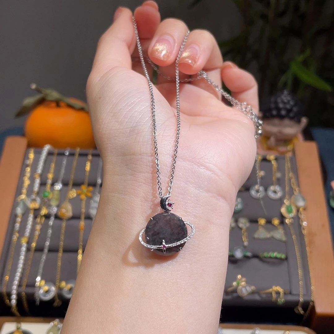 翡翠吊坠(不含链)18K金镶嵌快乐星球