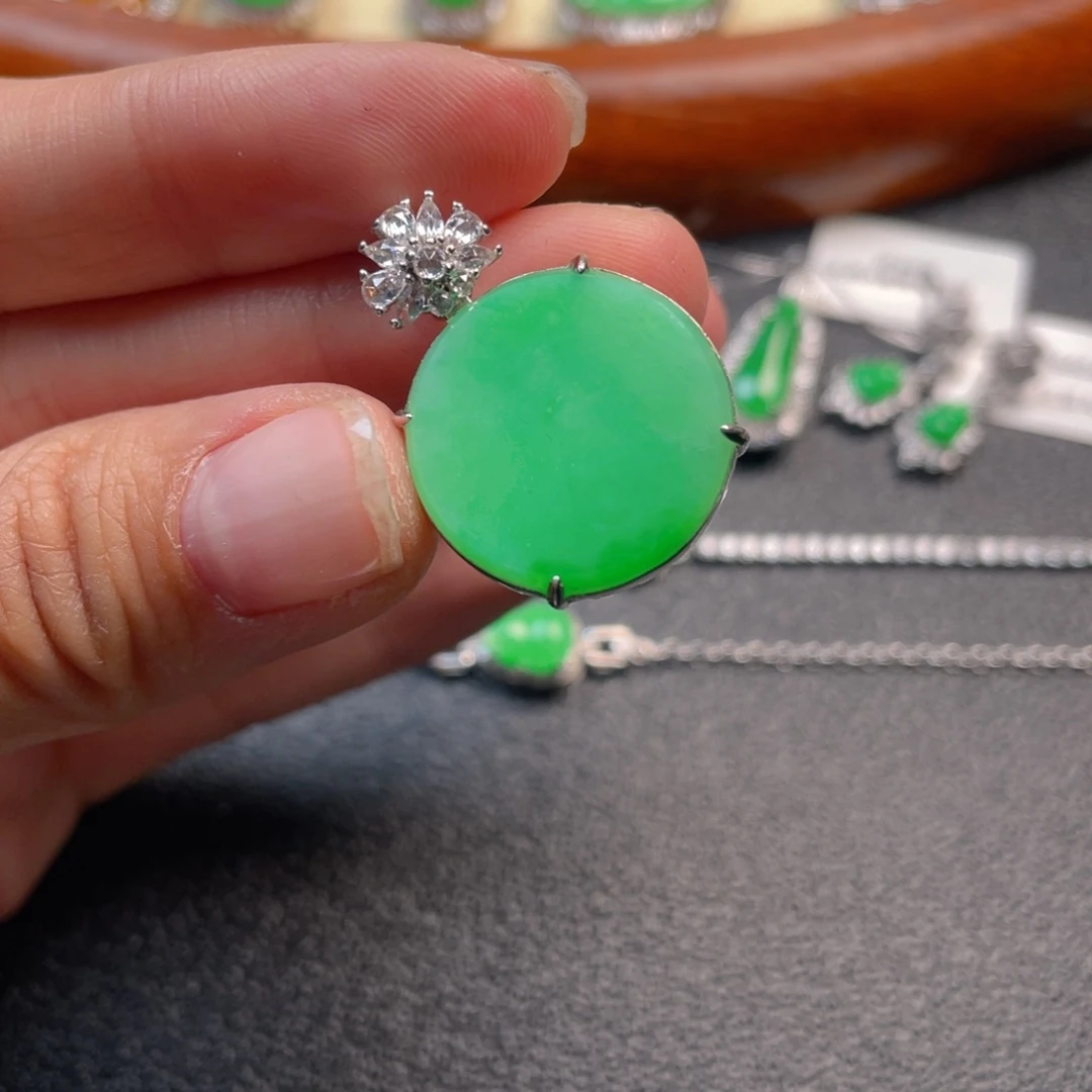 翡翠吊坠(不含链)银S925镶嵌