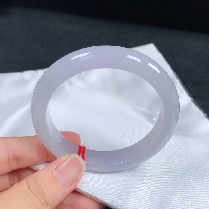 翡翠未镶嵌手镯