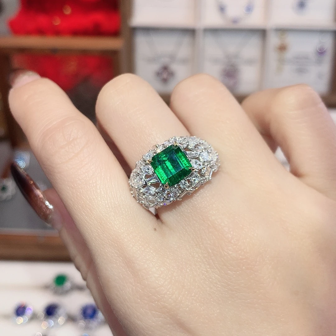 祖母绿戒指18K金镶嵌2.38ct/天然宝石/七天无理由