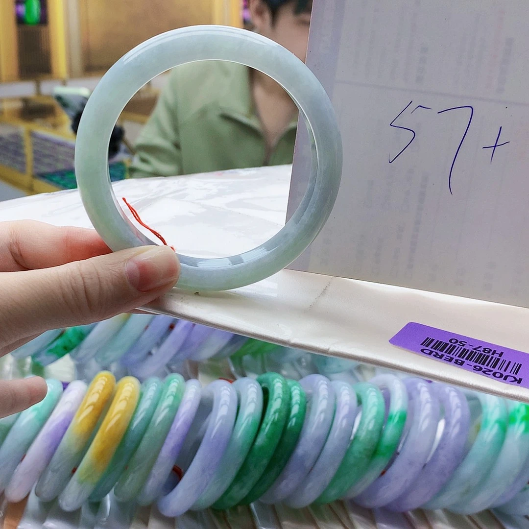 翡翠未镶嵌手镯hjj