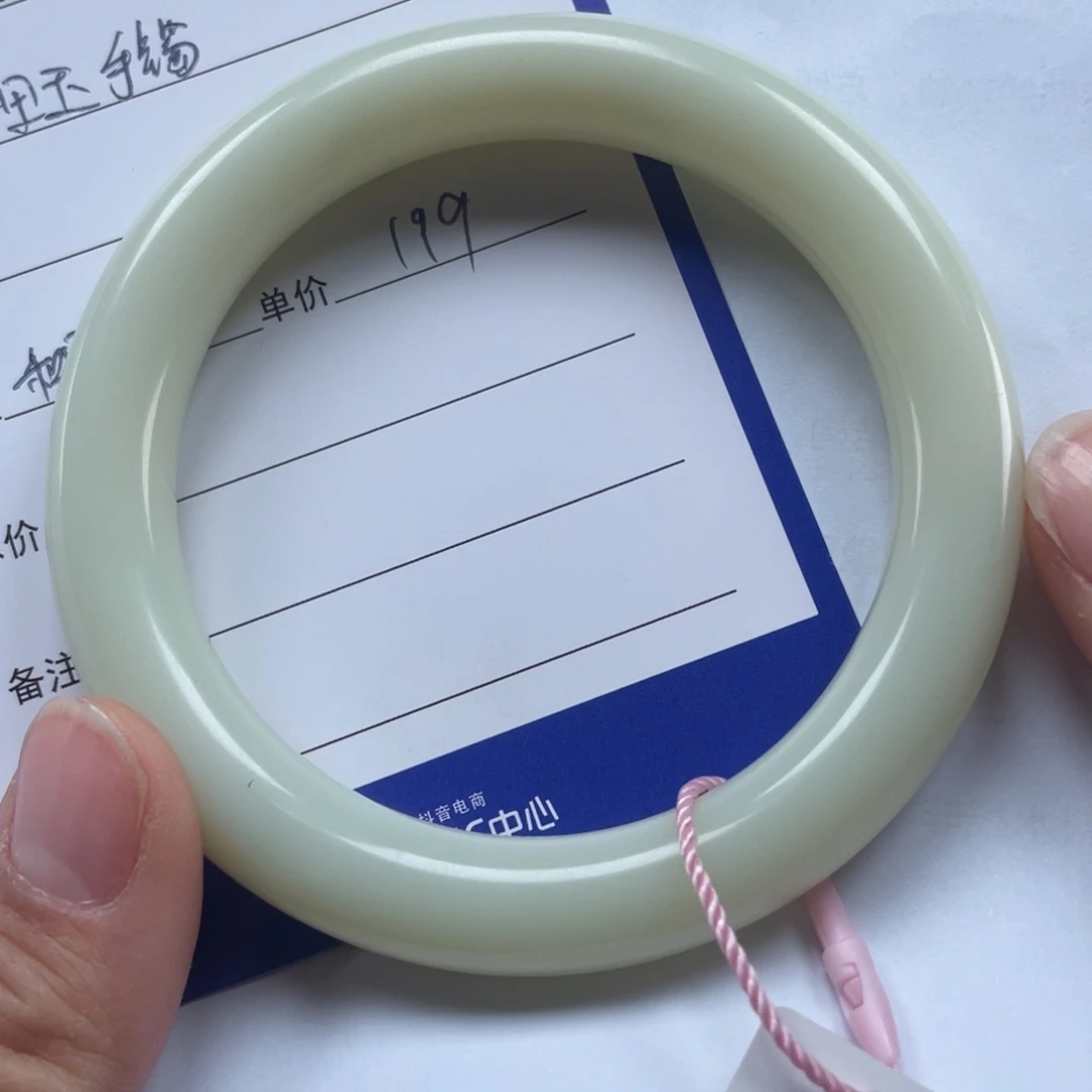 和田玉手镯未镶嵌?****❤