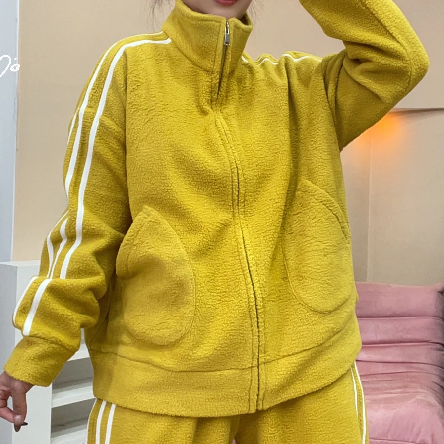 1206韩版新款冬季加绒加厚立领贴条大版外套女