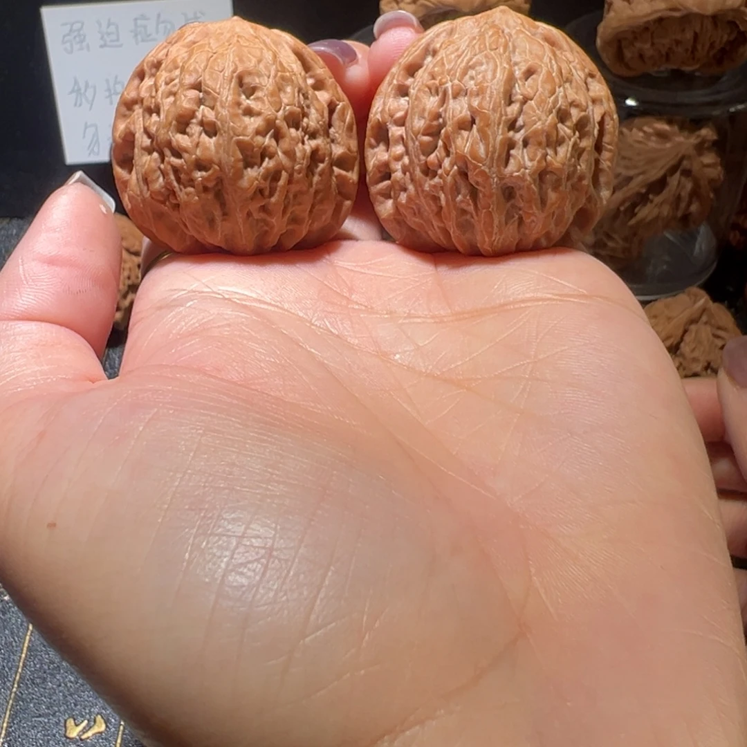 文玩核桃吊坠铁锤37手把件299